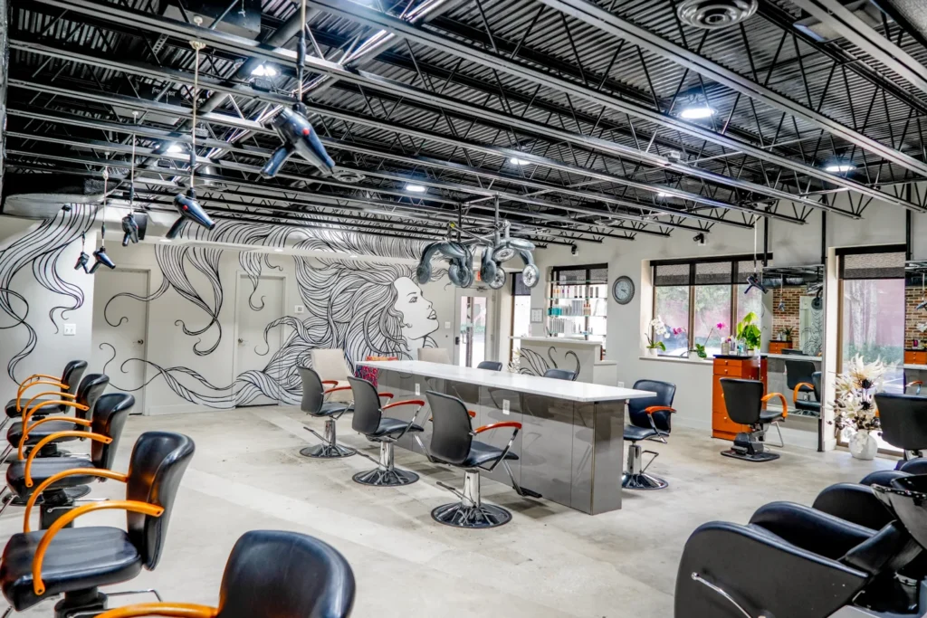 salon_prive_back_view